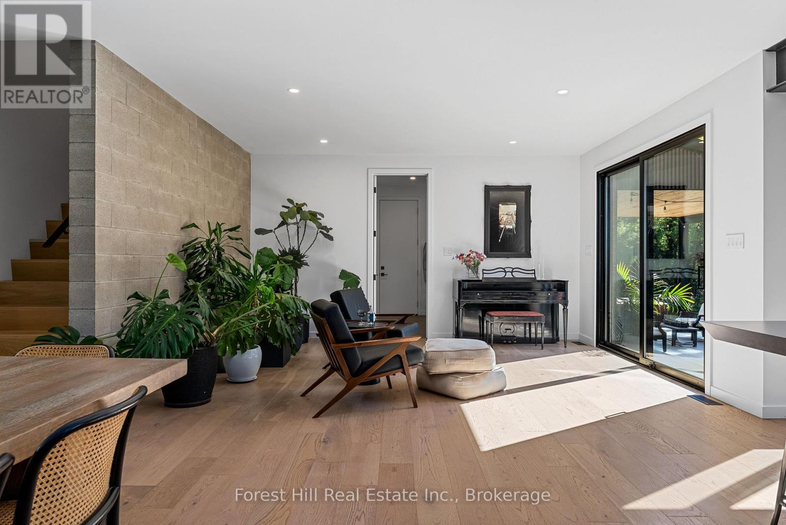 854 Sixth Street, Clearview, Ontario  L9Y 3Y9 - Photo 16 - S12713120