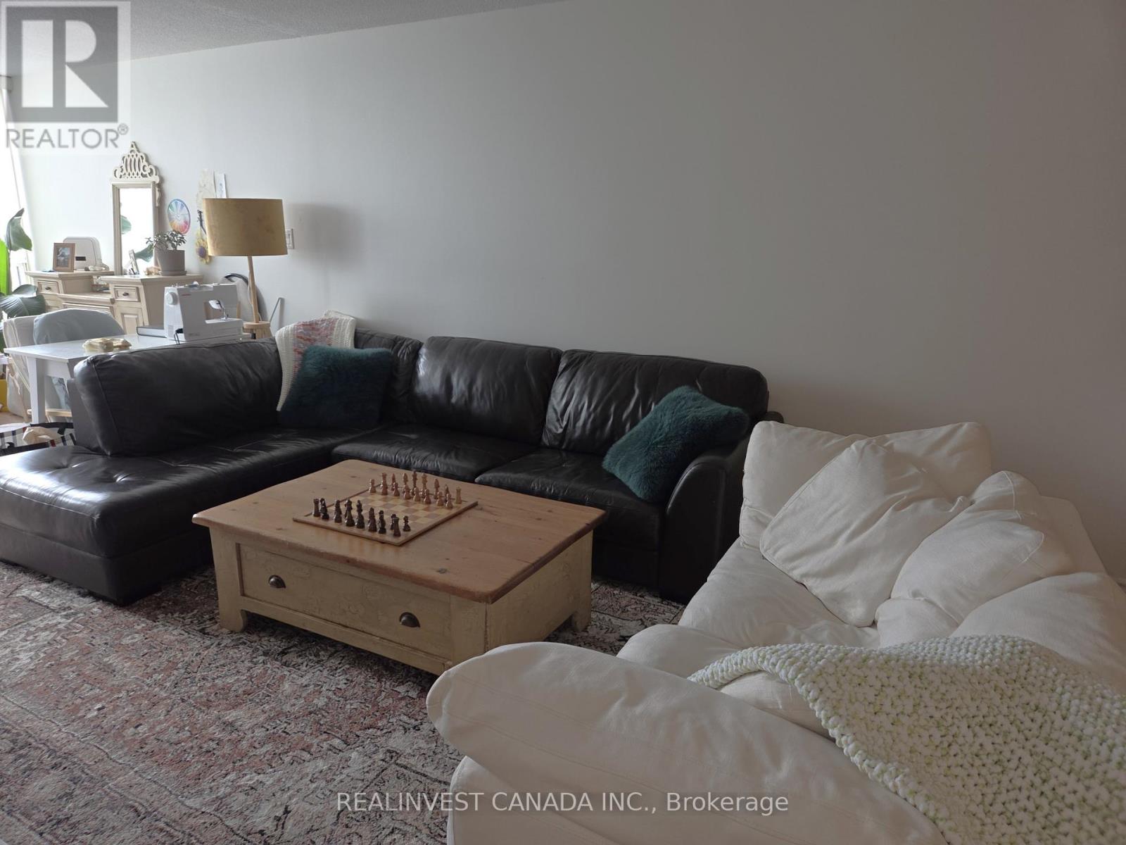 920 - 32 Clarissa Drive, Richmond Hill, Ontario  L4C 9R7 - Photo 15 - N12712780