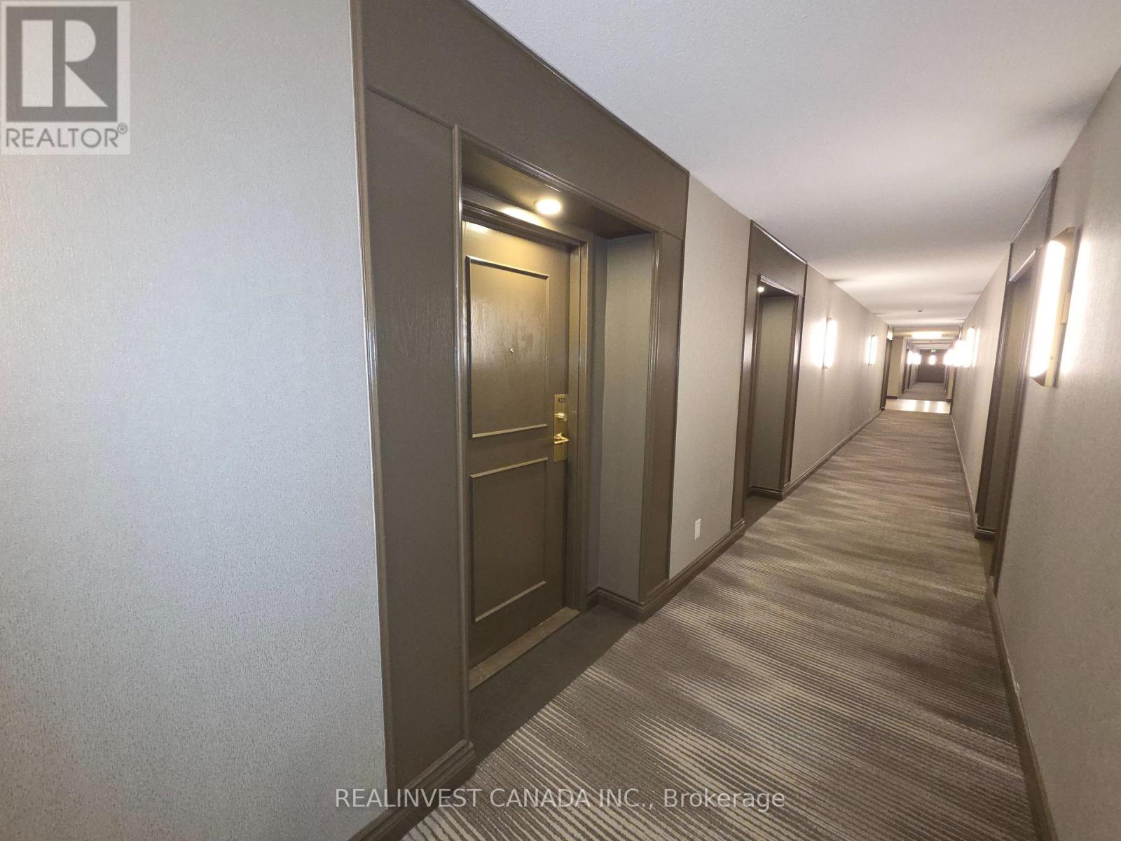 920 - 32 Clarissa Drive, Richmond Hill, Ontario  L4C 9R7 - Photo 7 - N12712780