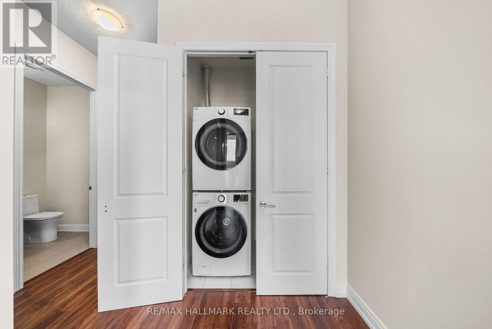 Ph6 - 9600 Yonge Street, Richmond Hill, Ontario  L4C 0X3 - Photo 10 - N12712834