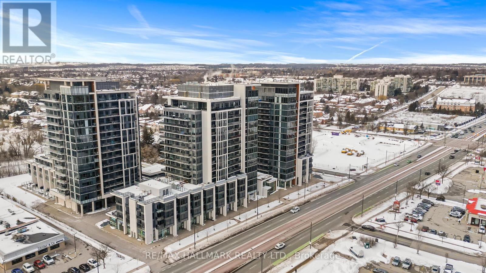 Ph6 - 9600 Yonge Street, Richmond Hill, Ontario  L4C 0X3 - Photo 2 - N12712834