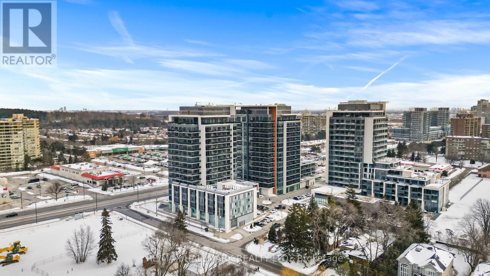 Ph6 - 9600 Yonge Street, Richmond Hill, Ontario  L4C 0X3 - Photo 3 - N12712834