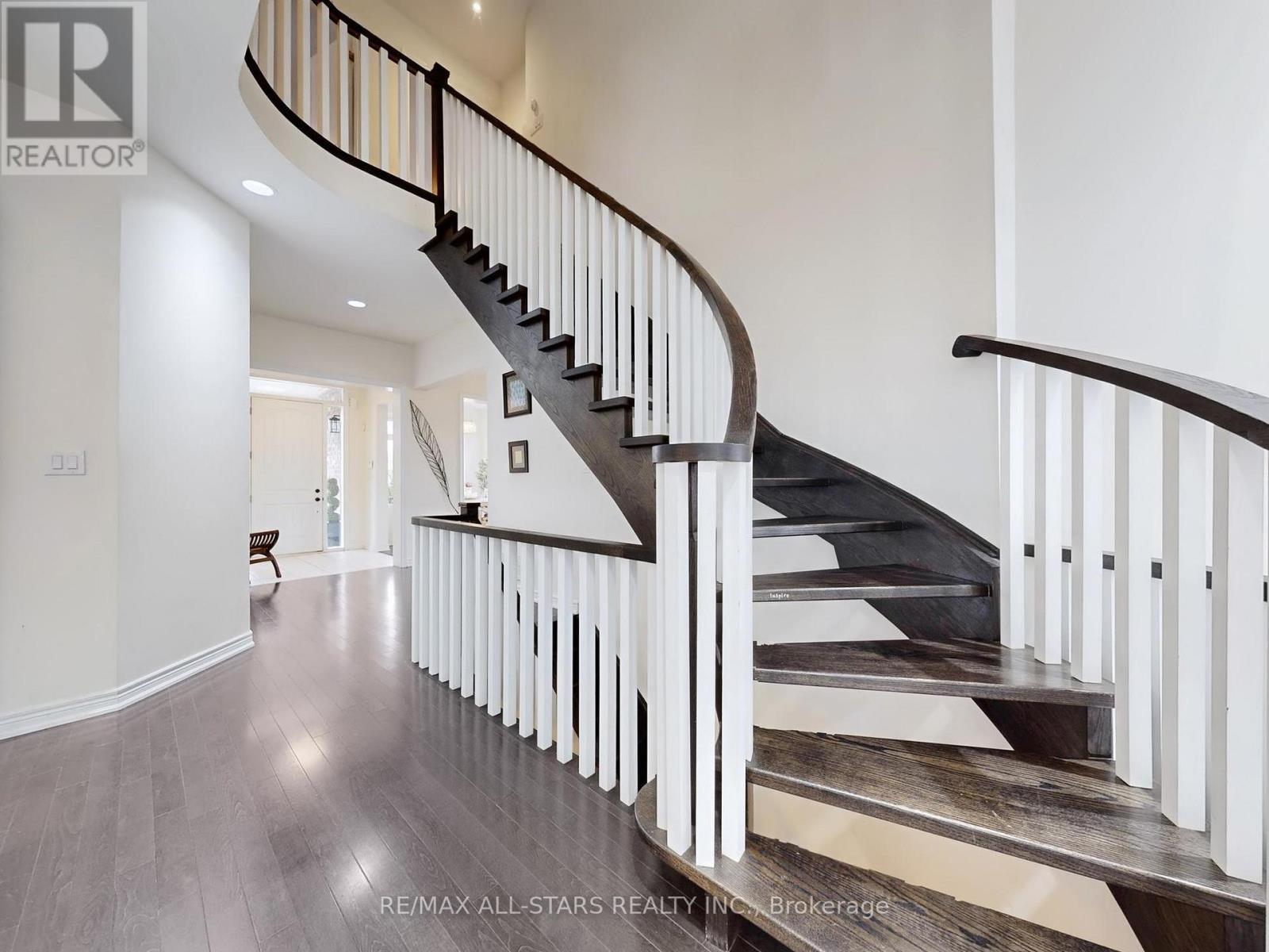 2 Yorkton Boulevard, Markham, Ontario  L6C 0J9 - Photo 21 - N12712836