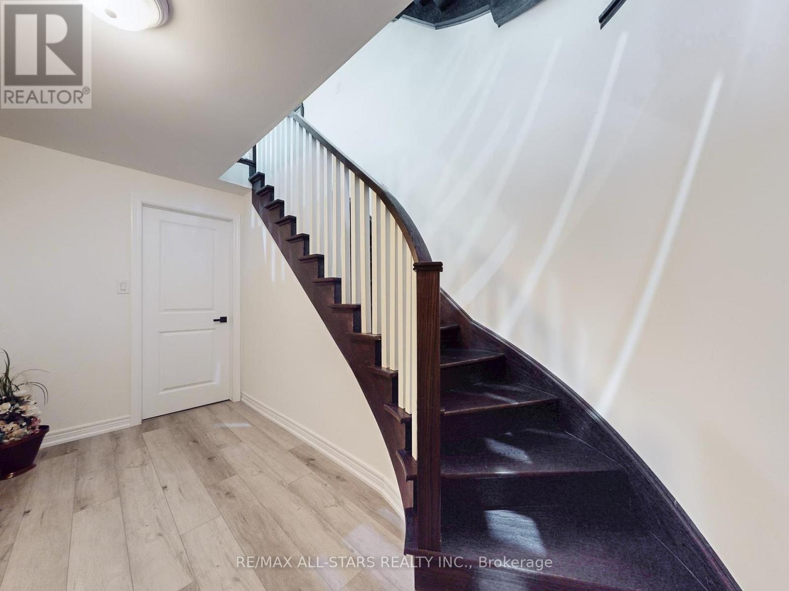 2 Yorkton Boulevard, Markham, Ontario  L6C 0J9 - Photo 36 - N12712836