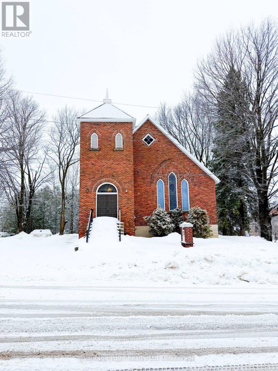 169 Kincardine Street, Grey Highlands, Ontario  N0C 1K0 - Photo 3 - X12713052