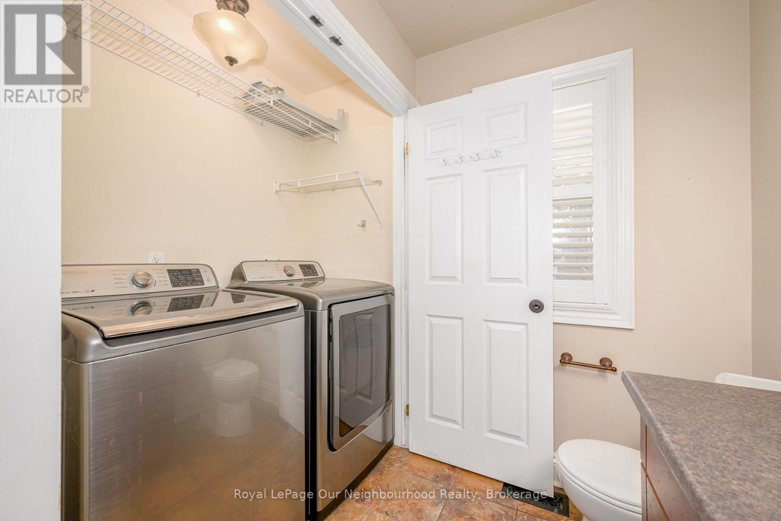 10300 Ravenshoe Road, Georgina, Ontario  L9P 1R2 - Photo 12 - N12713148