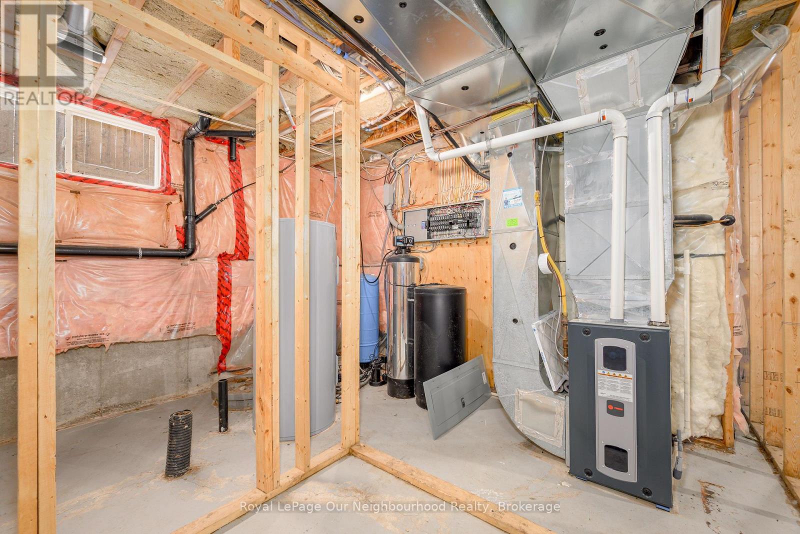 10300 Ravenshoe Road, Georgina, Ontario  L9P 1R2 - Photo 40 - N12713148