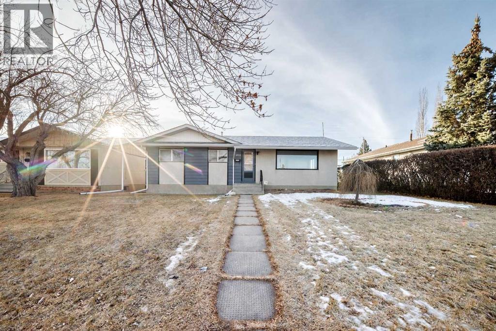 4703 35 Avenue SW, calgary, Alberta