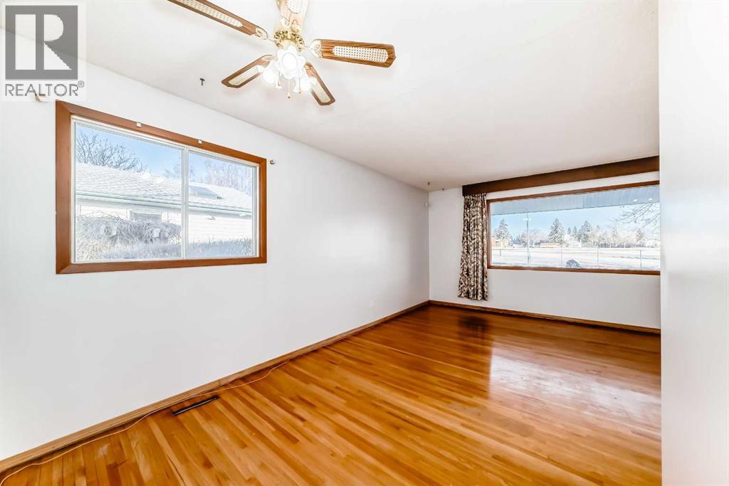 4703 35 Avenue Sw, Calgary, Alberta  T3E 1B5 - Photo 13 - A2280384