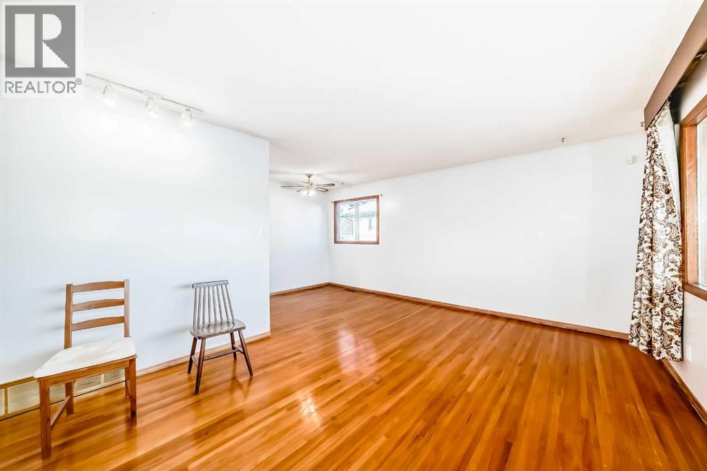 4703 35 Avenue Sw, Calgary, Alberta  T3E 1B5 - Photo 15 - A2280384