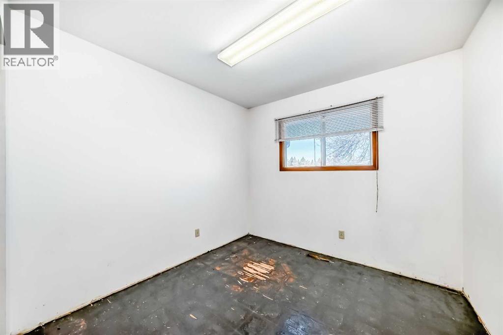 4703 35 Avenue Sw, Calgary, Alberta  T3E 1B5 - Photo 22 - A2280384