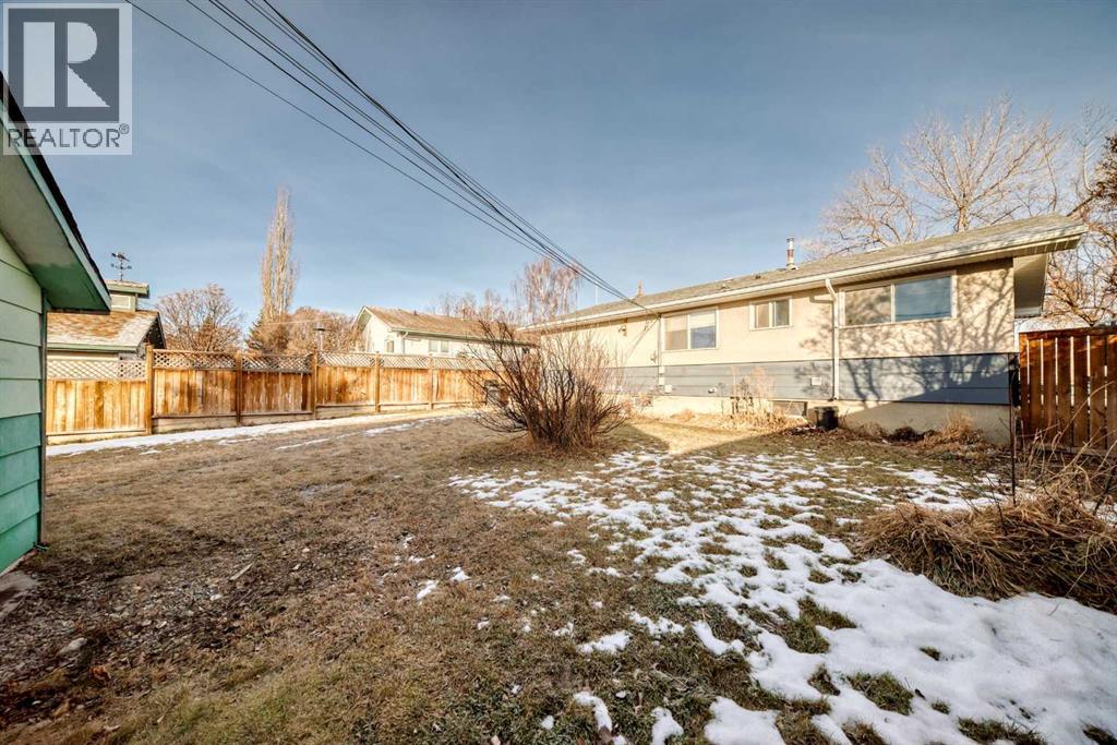 4703 35 Avenue Sw, Calgary, Alberta  T3E 1B5 - Photo 45 - A2280384