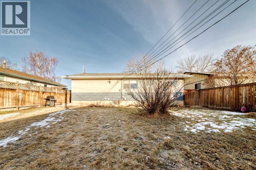 4703 35 Avenue Sw, Calgary, Alberta  T3E 1B5 - Photo 46 - A2280384