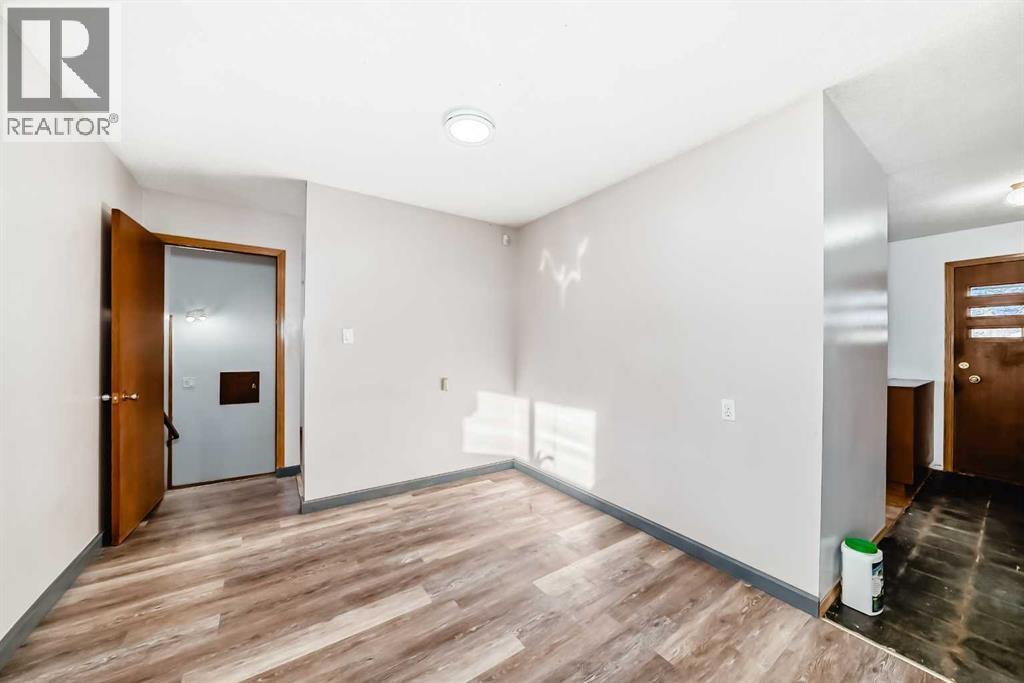 4703 35 Avenue Sw, Calgary, Alberta  T3E 1B5 - Photo 8 - A2280384