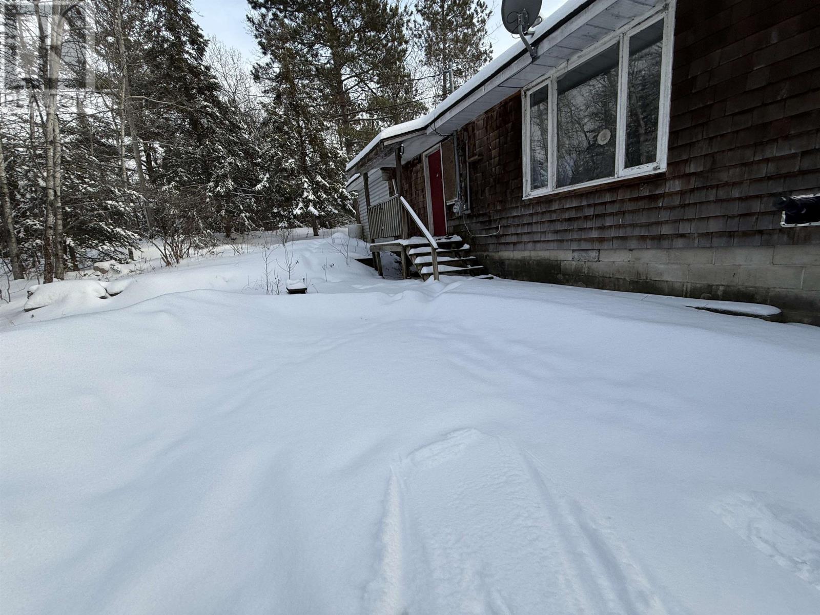 2589b Highway 17 East, Kenora, Ontario  P9N 3W8 - Photo 9 - TB2600058