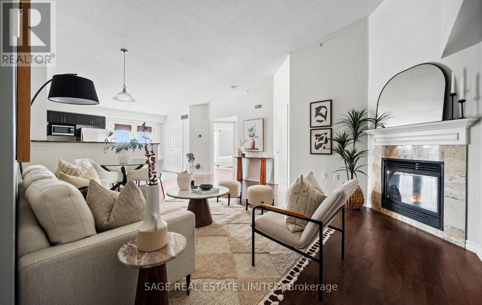 402 - 1360 Main Street E, Milton, Ontario  L9T 7S5 - Photo 4 - W12712750