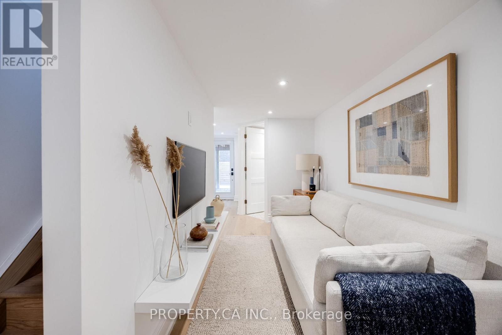 1287 Davenport Road, Toronto, Ontario  M6H 2H3 - Photo 14 - W12712756