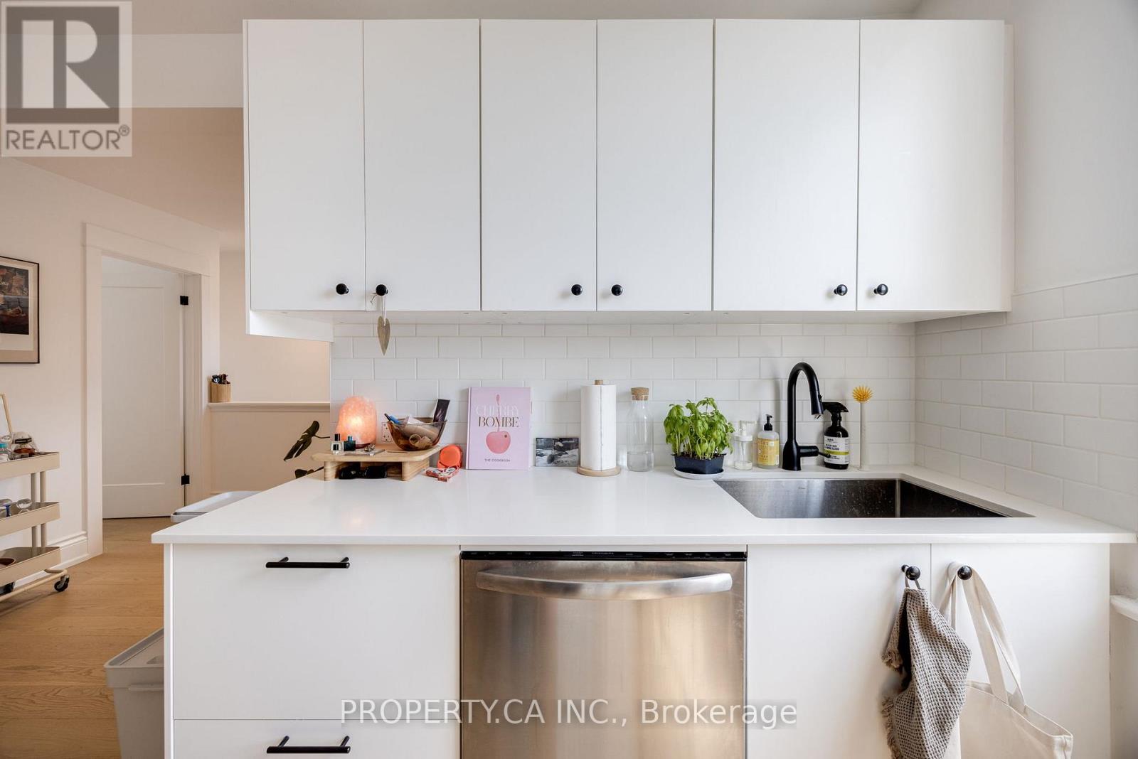 1287 Davenport Road, Toronto, Ontario  M6H 2H3 - Photo 25 - W12712756