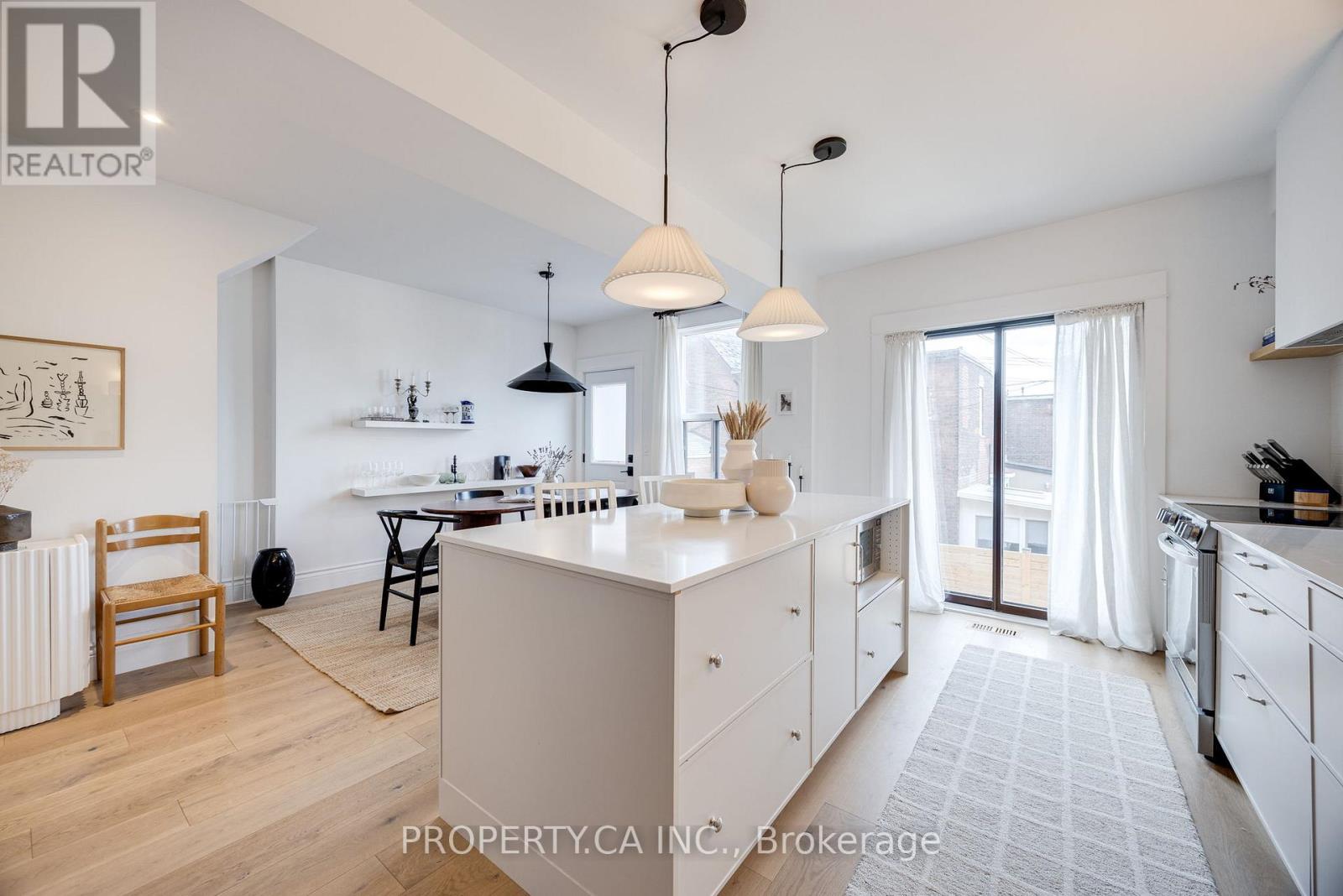 1287 Davenport Road, Toronto, Ontario  M6H 2H3 - Photo 3 - W12712756