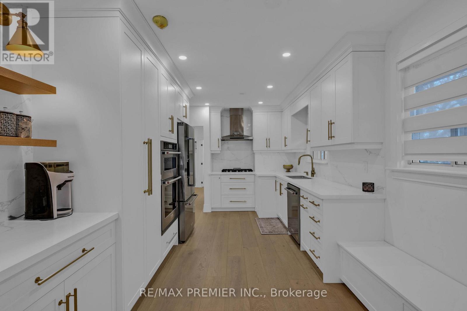 402 St Augustine Drive, Oakville, Ontario  L6K 3K9 - Photo 17 - W12712774