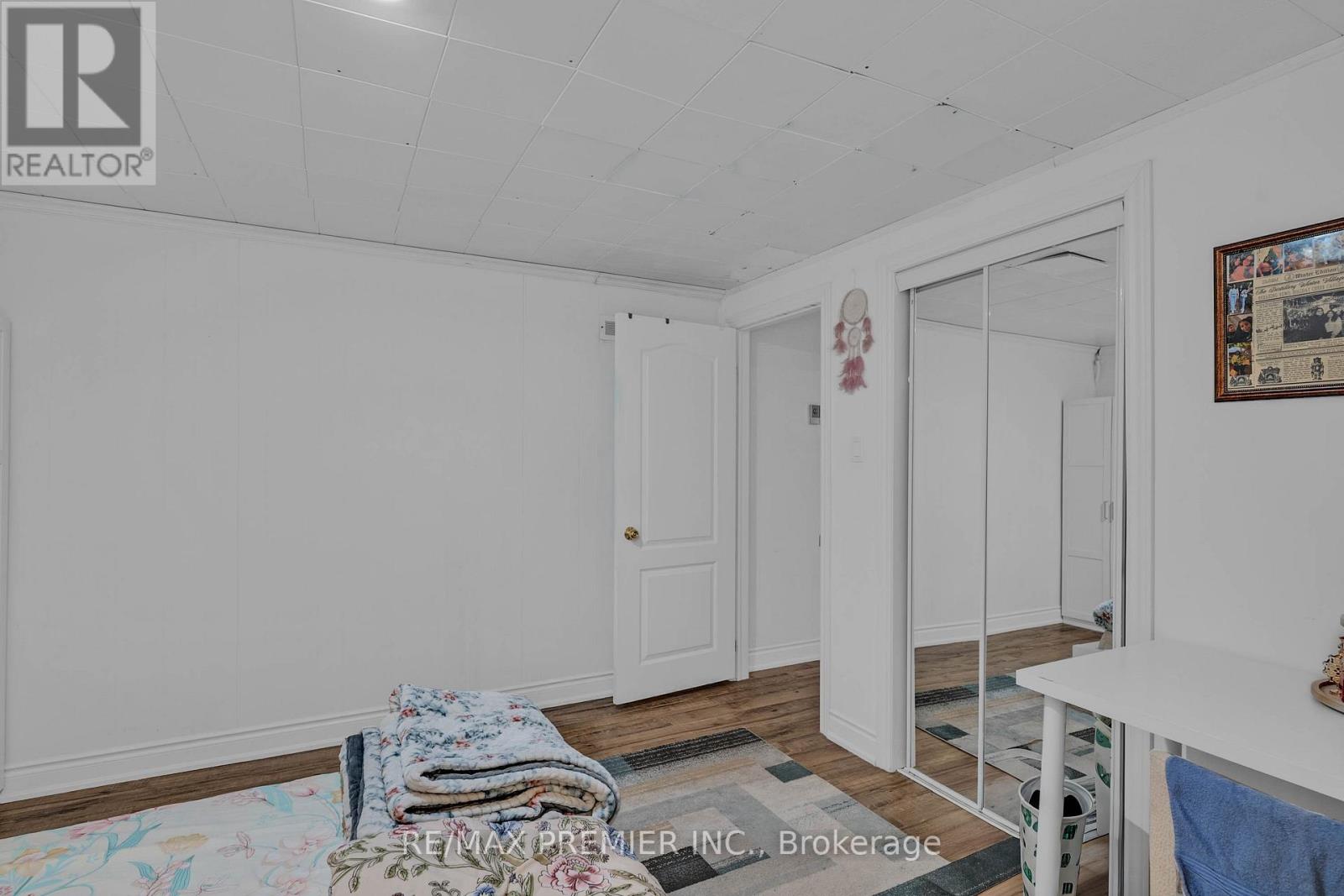 402 St Augustine Drive, Oakville, Ontario  L6K 3K9 - Photo 36 - W12712774