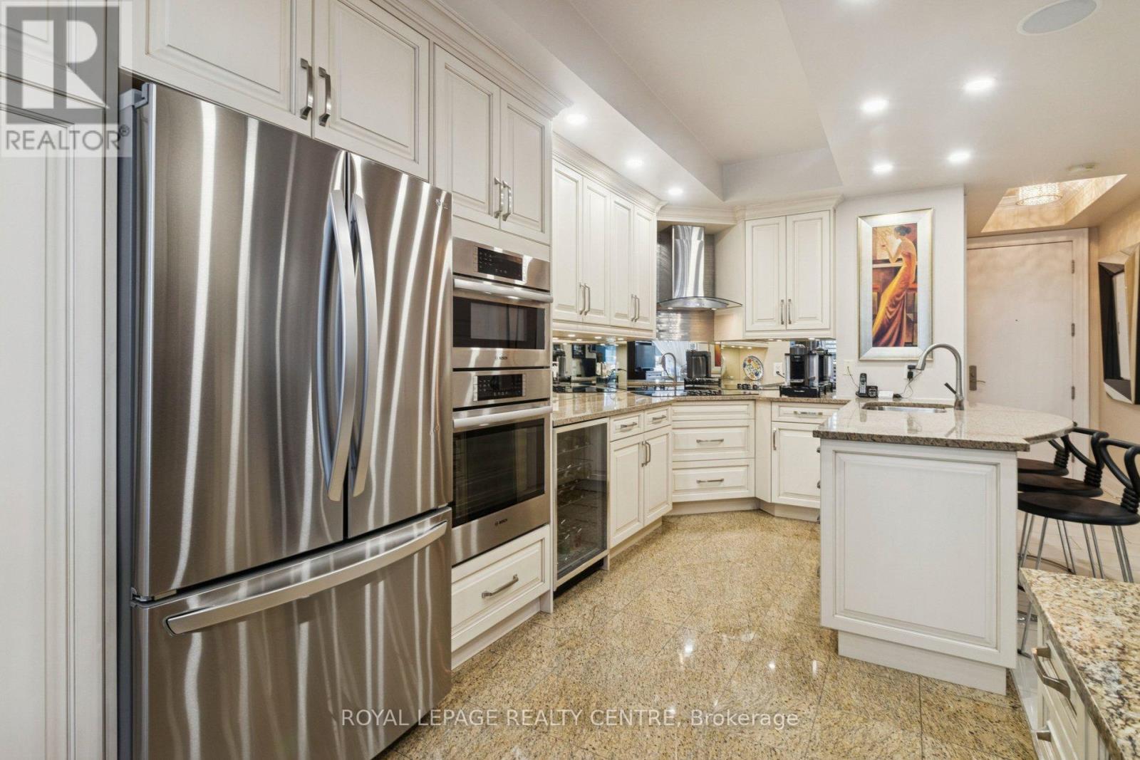 220 - 2095 Lake Shore Boulevard W, Toronto, Ontario  M8V 4G4 - Photo 13 - W12712794