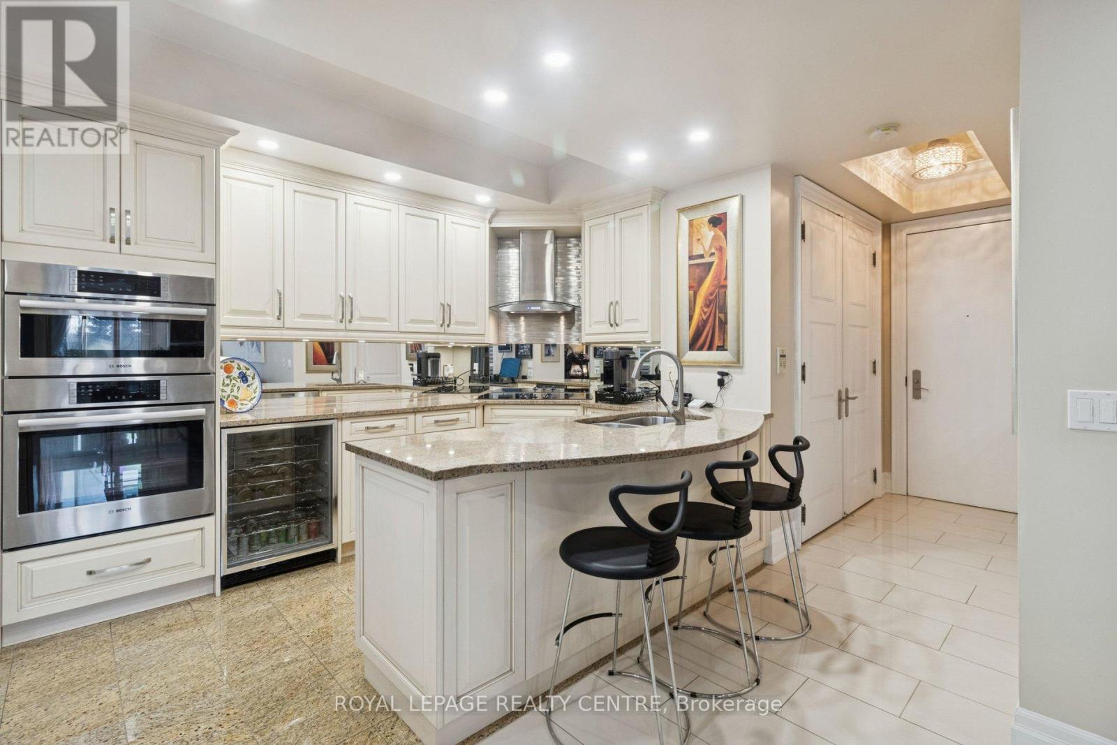 220 - 2095 Lake Shore Boulevard W, Toronto, Ontario  M8V 4G4 - Photo 18 - W12712794