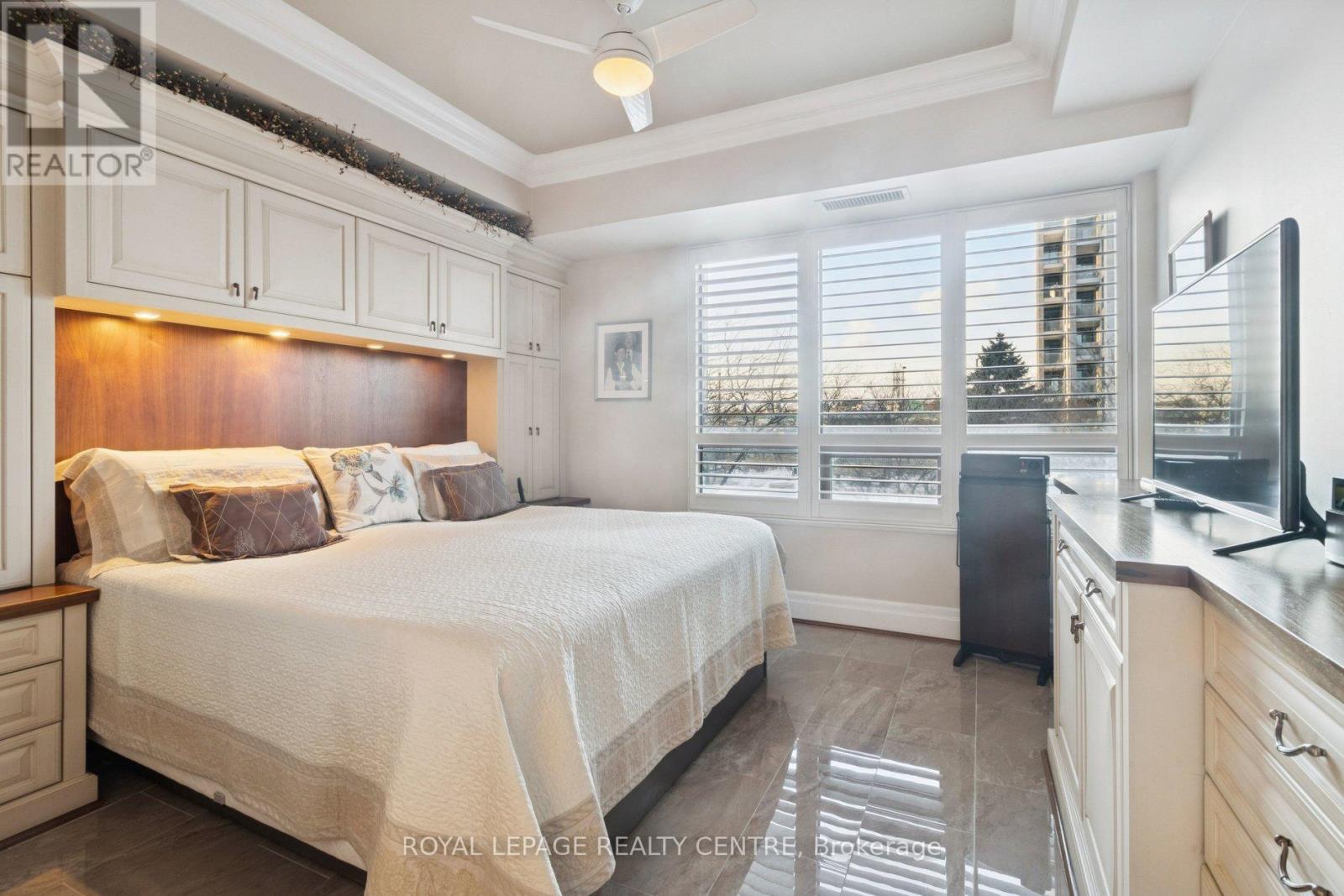 220 - 2095 Lake Shore Boulevard W, Toronto, Ontario  M8V 4G4 - Photo 21 - W12712794