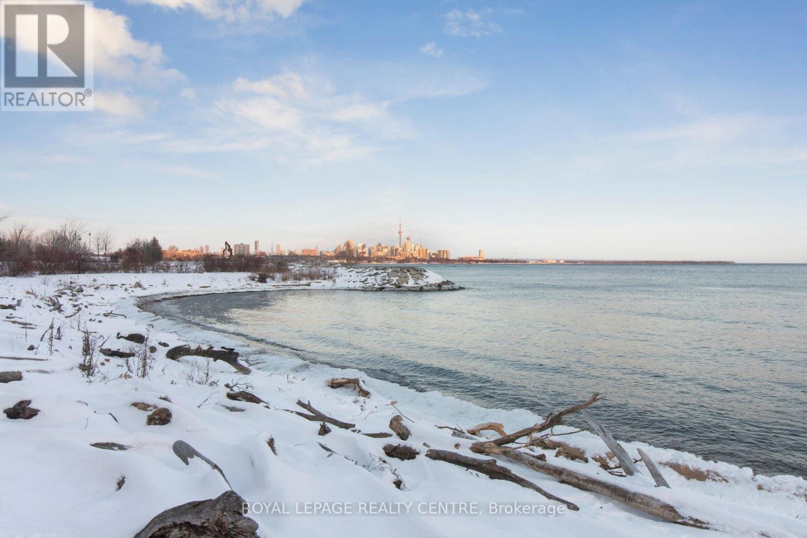 220 - 2095 Lake Shore Boulevard W, Toronto, Ontario  M8V 4G4 - Photo 35 - W12712794