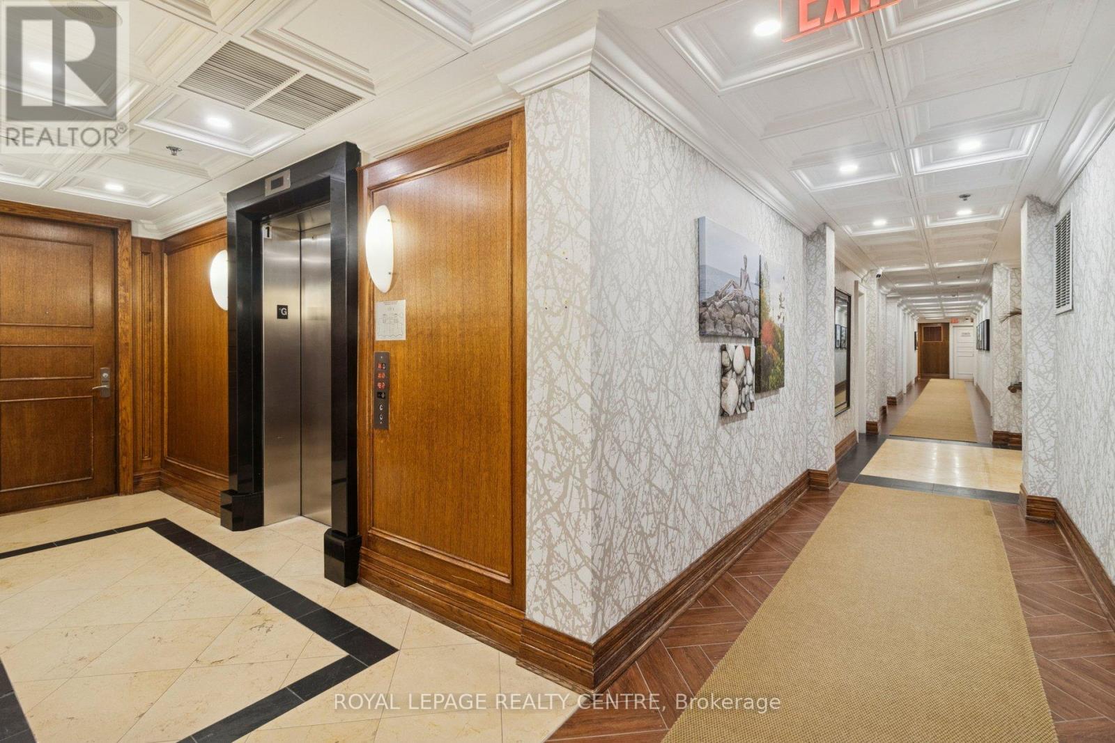 220 - 2095 Lake Shore Boulevard W, Toronto, Ontario  M8V 4G4 - Photo 5 - W12712794