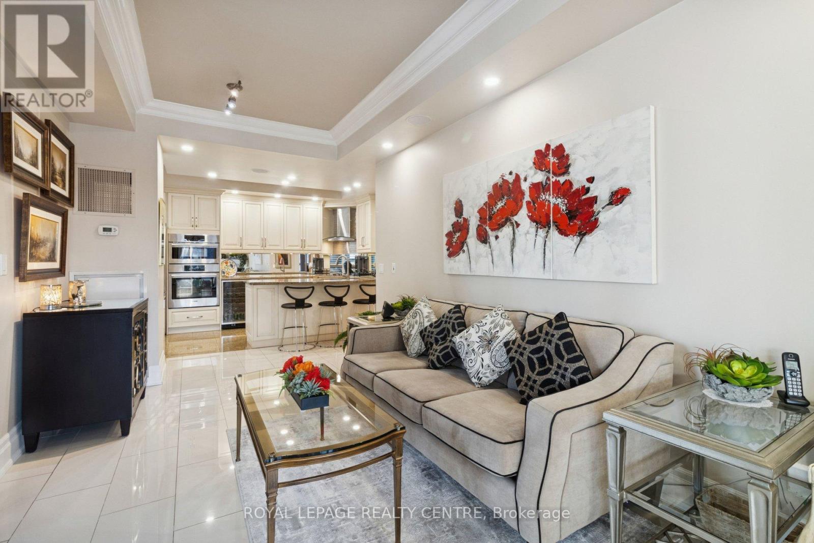 220 - 2095 Lake Shore Boulevard W, Toronto, Ontario  M8V 4G4 - Photo 8 - W12712794