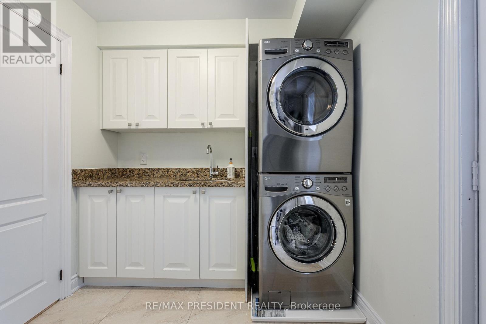 42 Mount Forest Drive, Brampton, Ontario  L6Z 1B7 - Photo 40 - W12712832