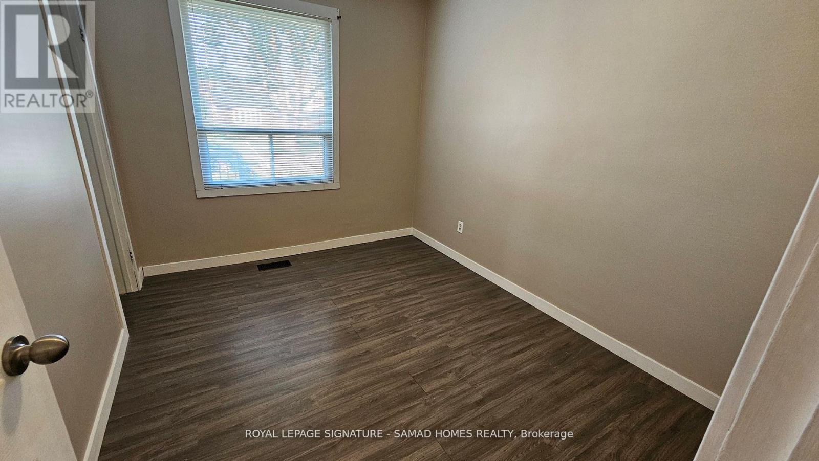 290 Morden Road, Oakville, Ontario  L6K 2S5 - Photo 16 - W12712856