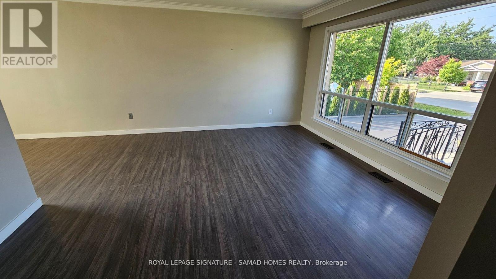 290 Morden Road, Oakville, Ontario  L6K 2S5 - Photo 6 - W12712856