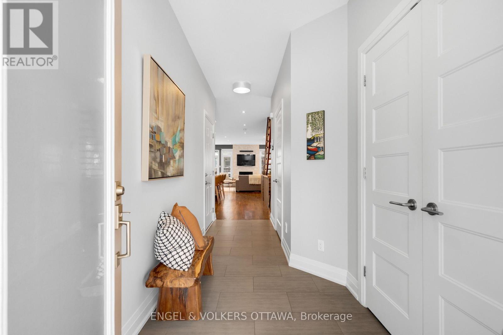 327 Duncairn Avenue, Ottawa, Ontario  K1Z 7H1 - Photo 3 - X12712882