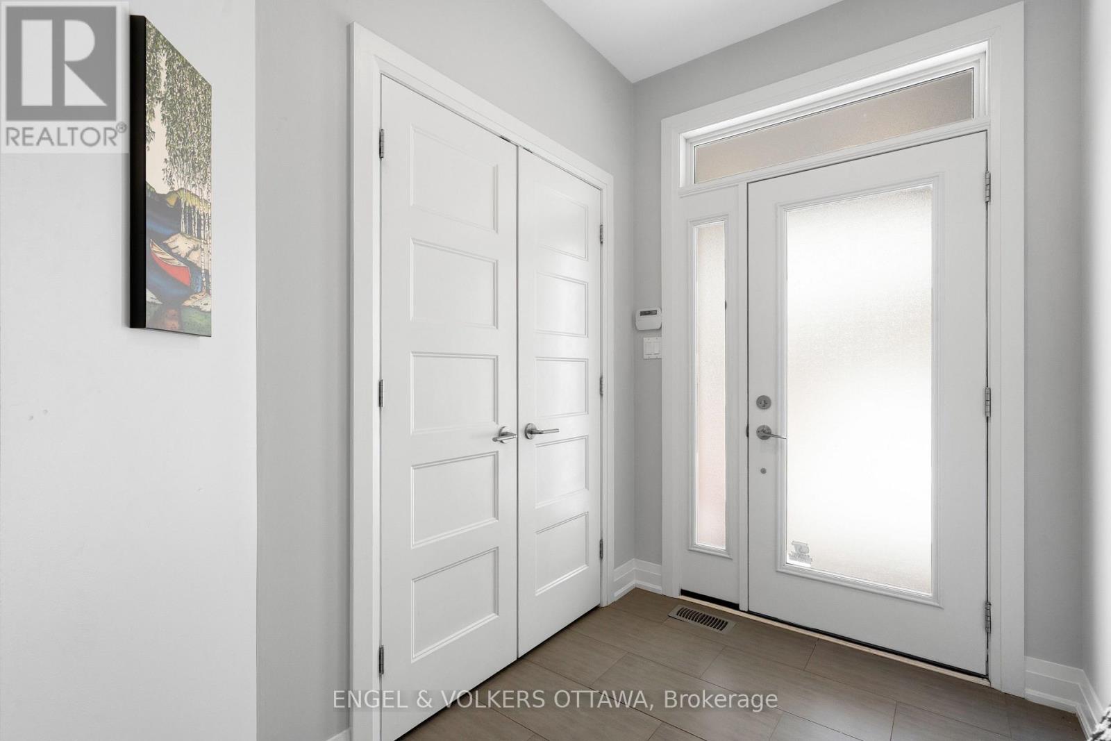 327 Duncairn Avenue, Ottawa, Ontario  K1Z 7H1 - Photo 4 - X12712882