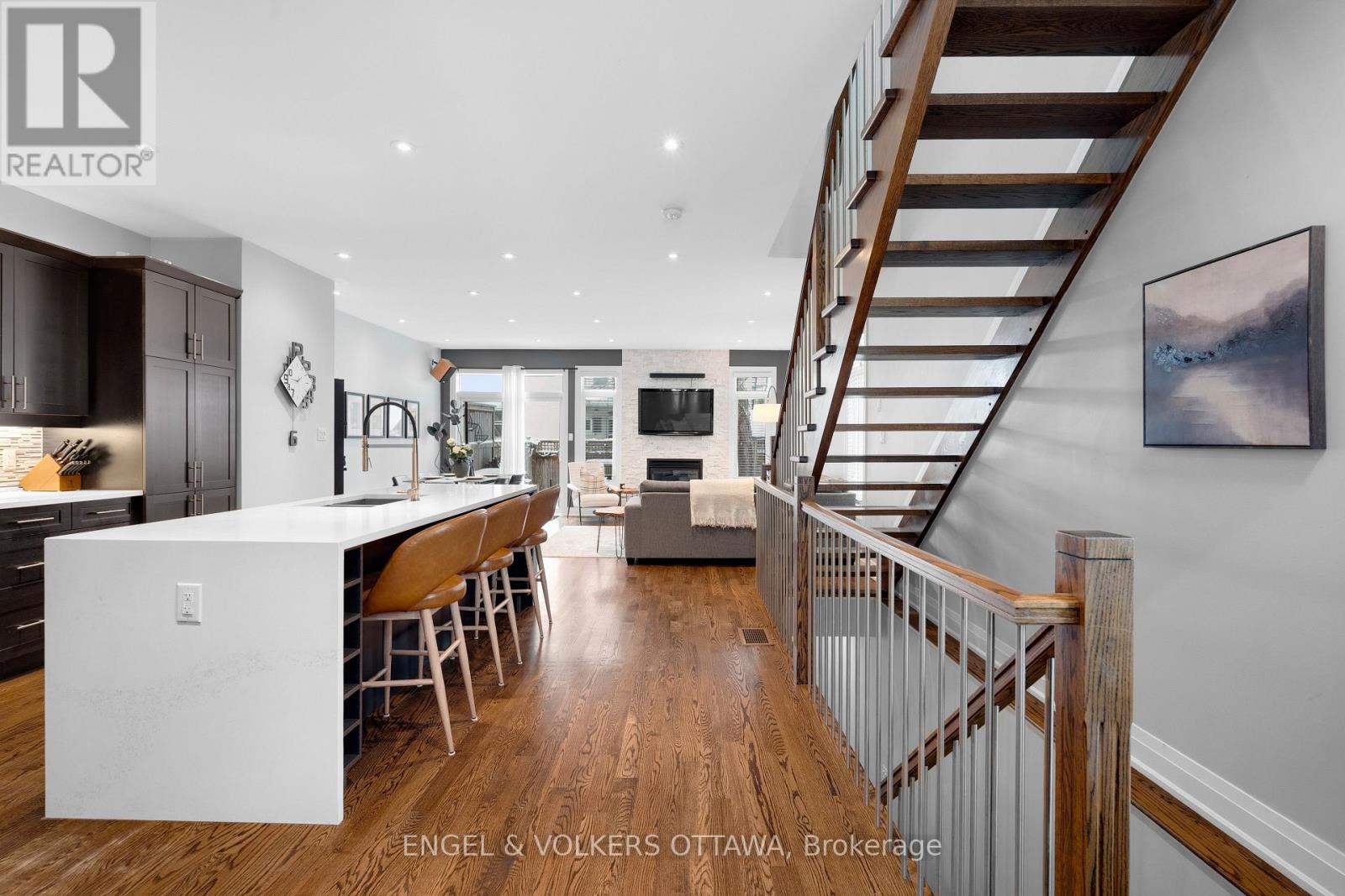 327 Duncairn Avenue, Ottawa, Ontario  K1Z 7H1 - Photo 5 - X12712882