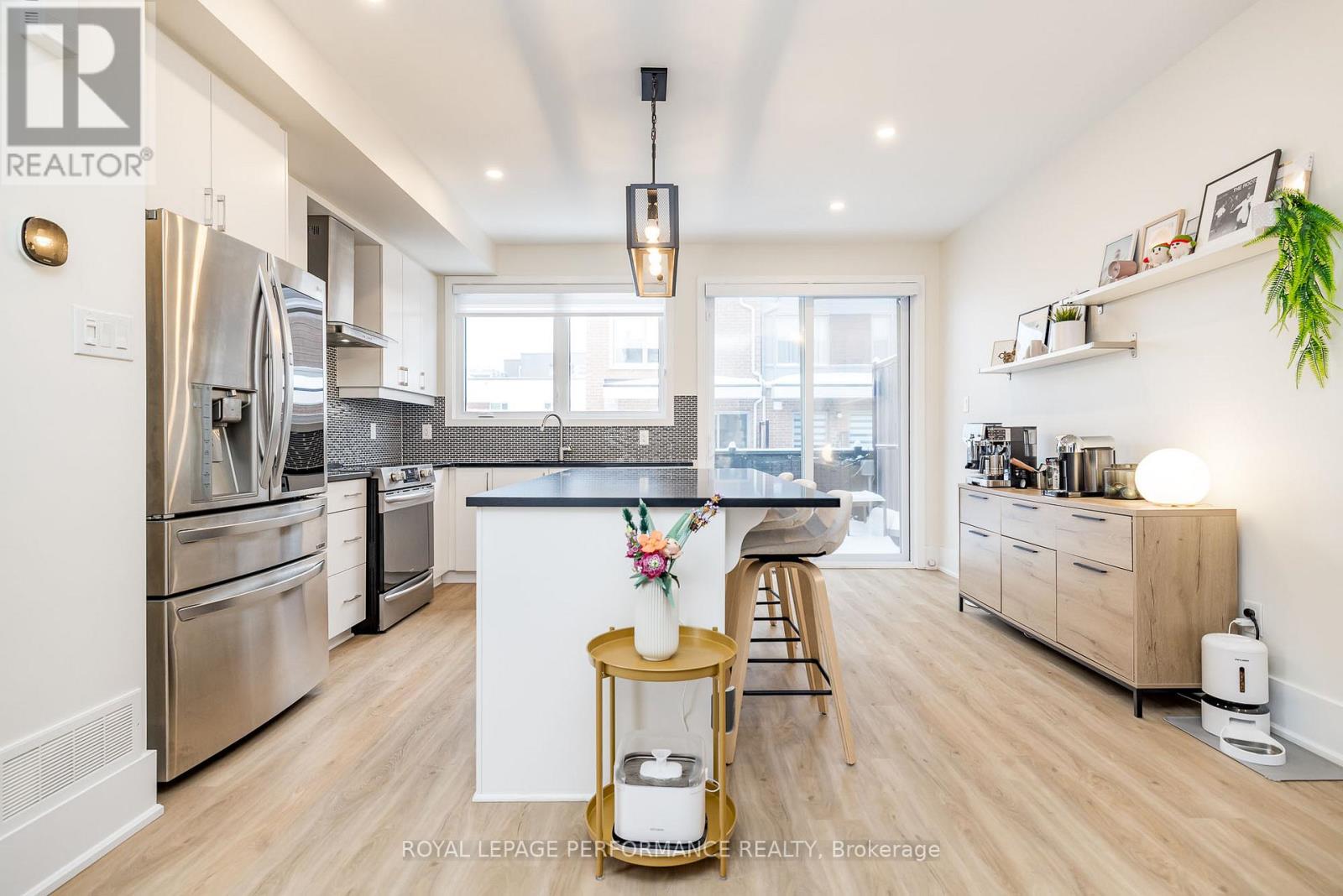 225 Makadewa Private W, Ottawa, Ontario  K1K 0P2 - Photo 15 - X12712990