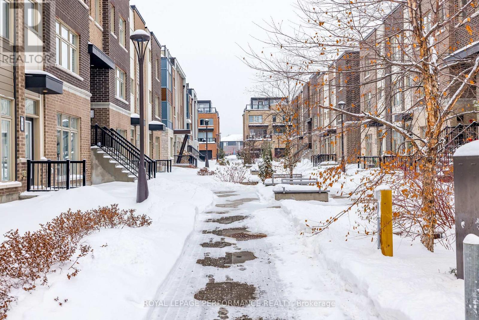 225 Makadewa Private W, Ottawa, Ontario  K1K 0P2 - Photo 37 - X12712990