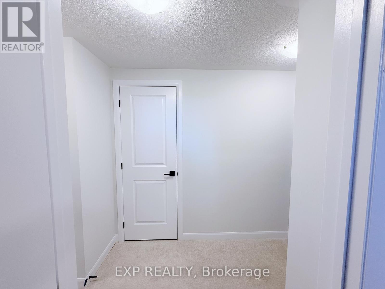 1233 Creekway Private, Ottawa, Ontario  K2T 0S9 - Photo 11 - X12713030