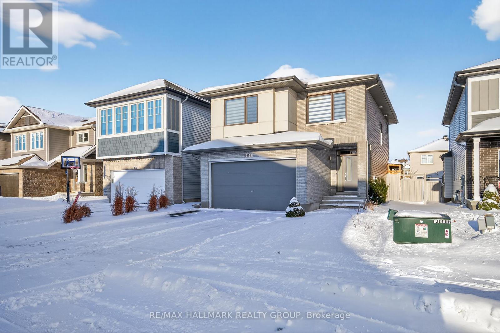 535 Dressage Avenue, Ottawa, Ontario K2V 0C6 - Photo 3 - X12713060