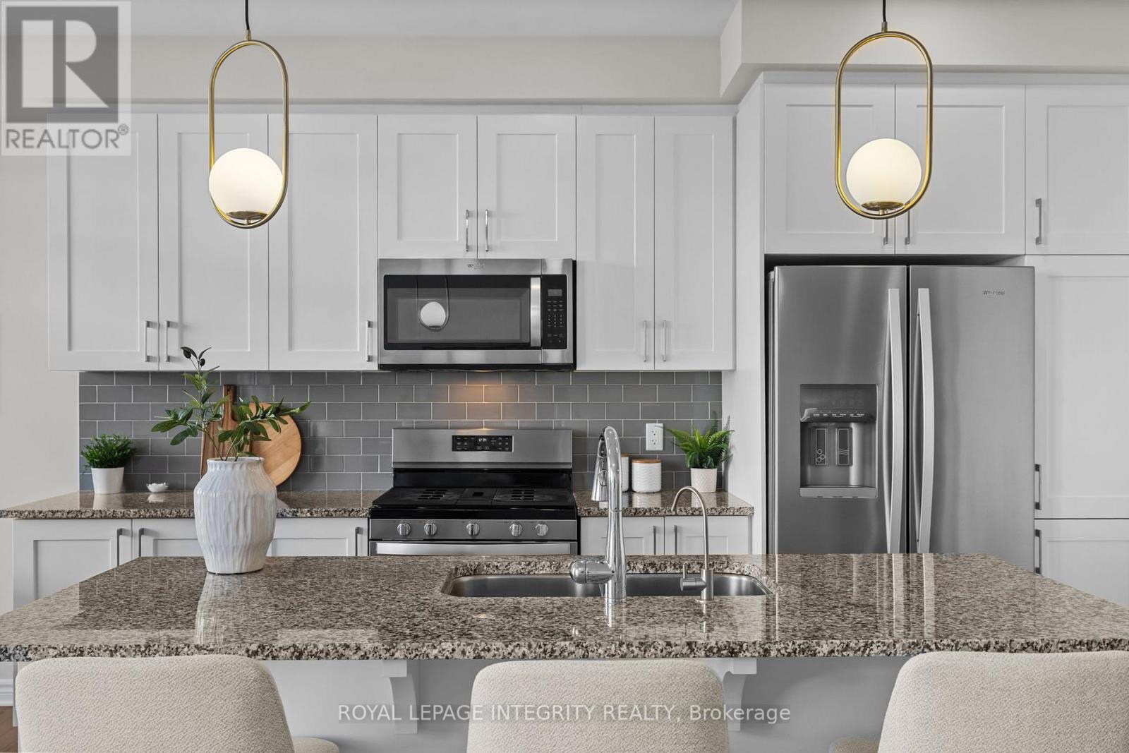 825 Indica Street, Ottawa, Ontario  K2S 2J8 - Photo 12 - X12713118