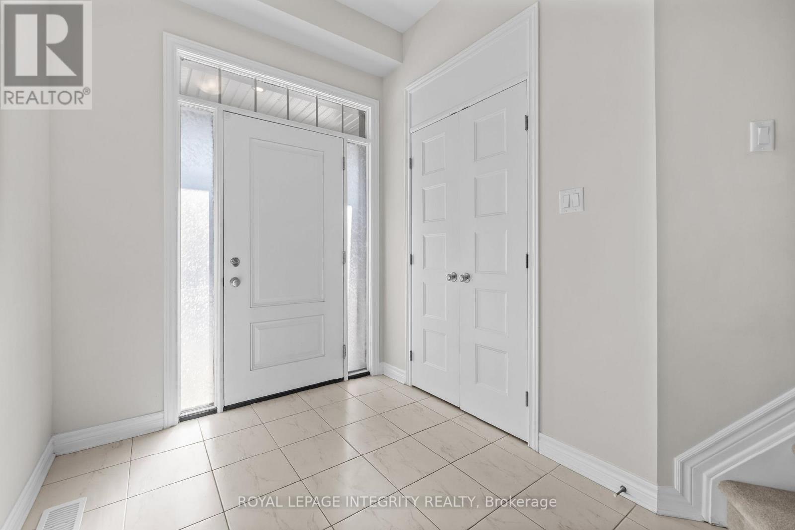 825 Indica Street, Ottawa, Ontario  K2S 2J8 - Photo 3 - X12713118