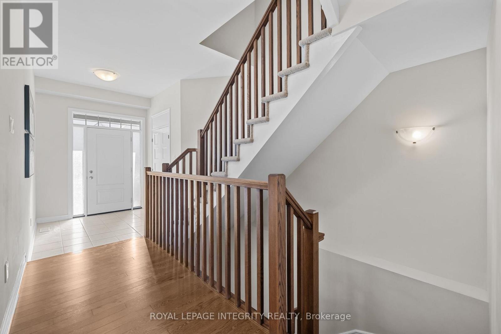 825 Indica Street, Ottawa, Ontario  K2S 2J8 - Photo 4 - X12713118