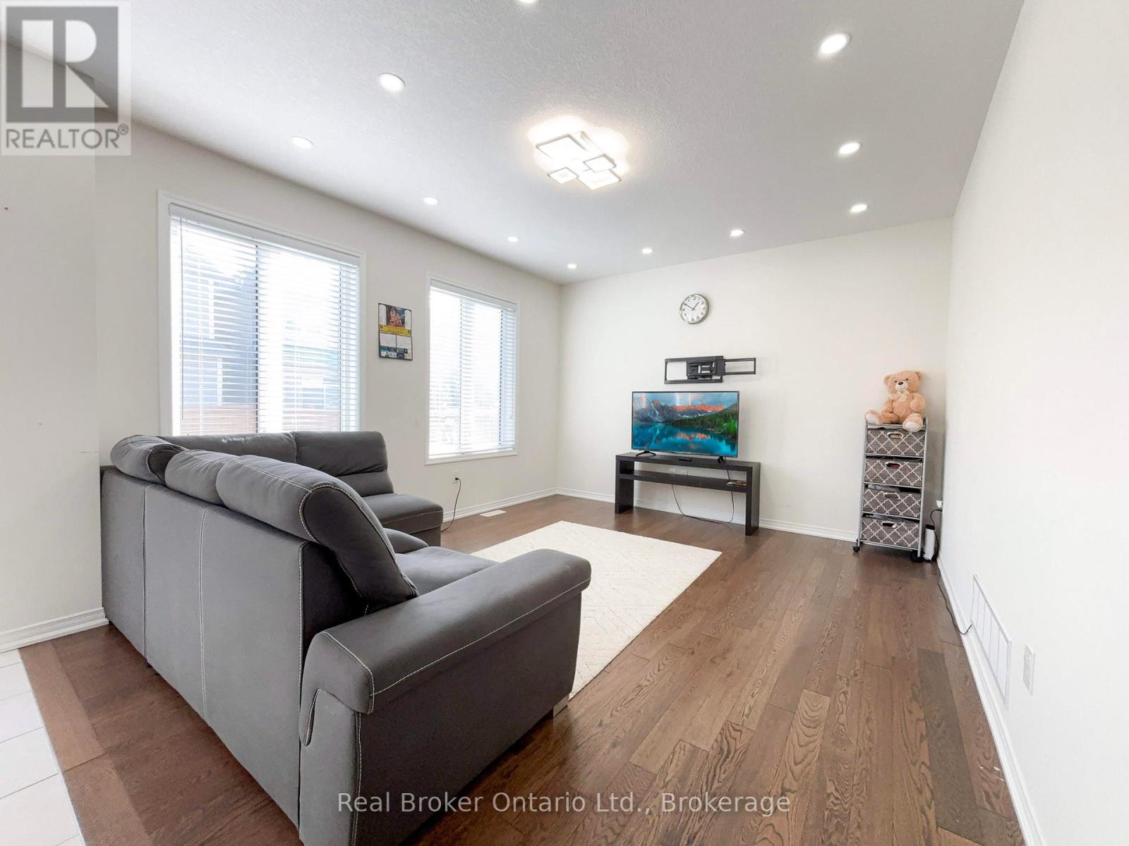 159 Longboat Run W, Brantford, Ontario  N3T 0R8 - Photo 22 - X12713000