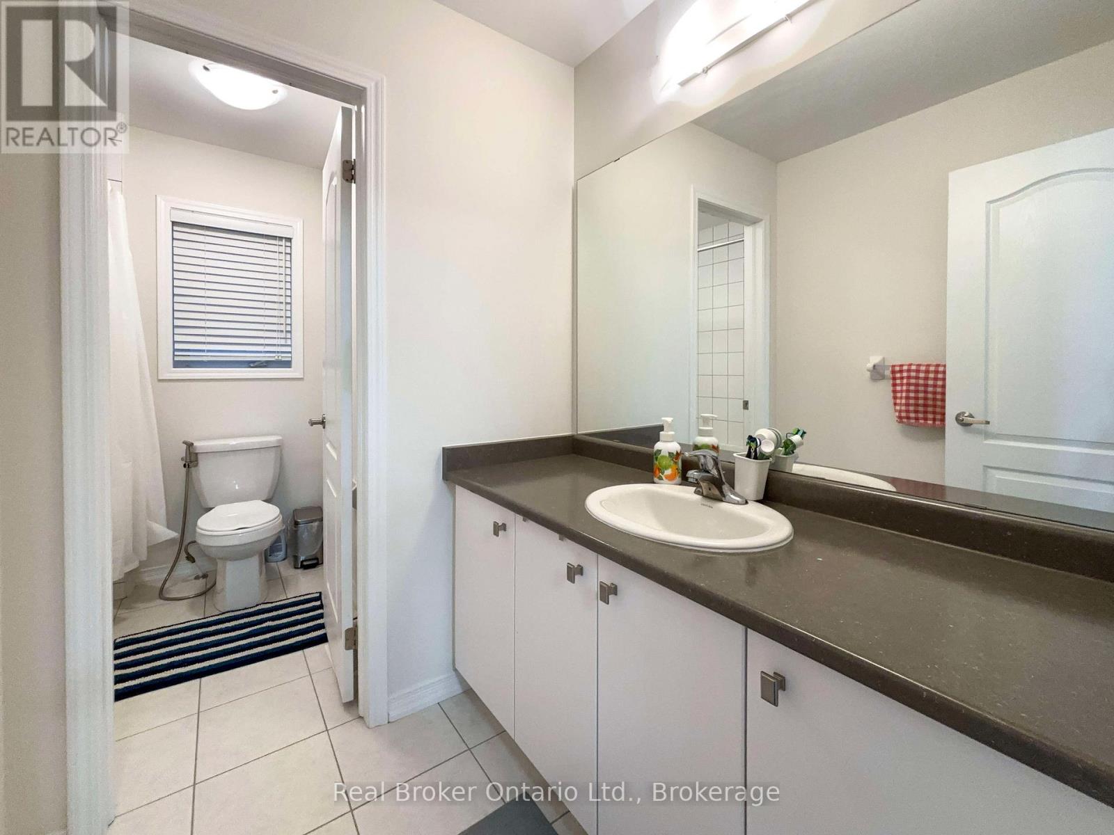 159 Longboat Run W, Brantford, Ontario  N3T 0R8 - Photo 8 - X12713000