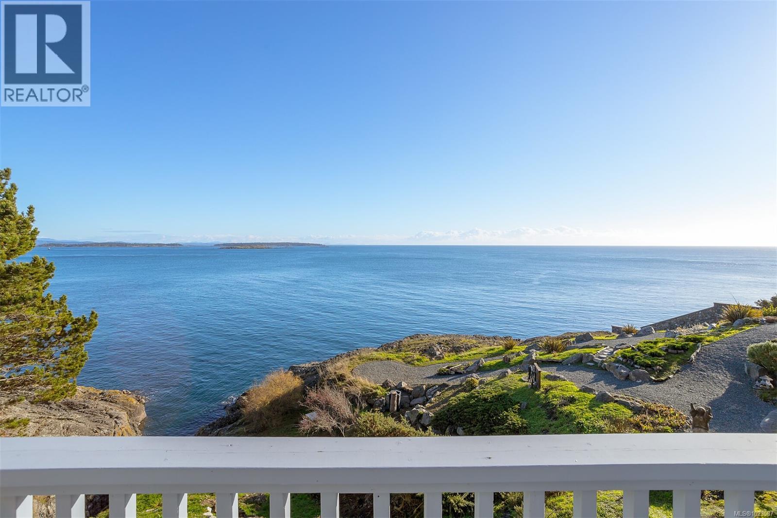 987 Beach Dr, Oak Bay, British Columbia  V8S 2N2 - Photo 44 - 1023587