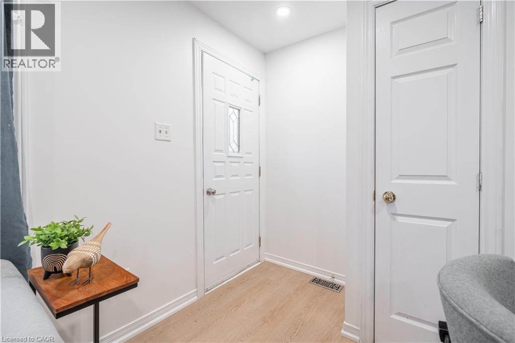 283 Grey Street, Brantford, Ontario  N3S 4W9 - Photo 6 - 40798972