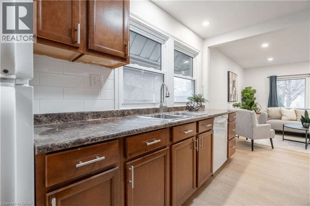 283 Grey Street, Brantford, Ontario  N3S 4W9 - Photo 14 - 40798972