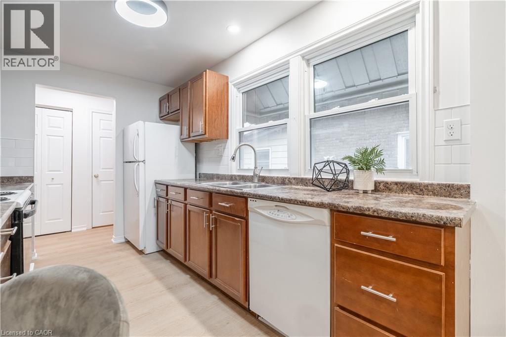 283 Grey Street, Brantford, Ontario  N3S 4W9 - Photo 11 - 40798972